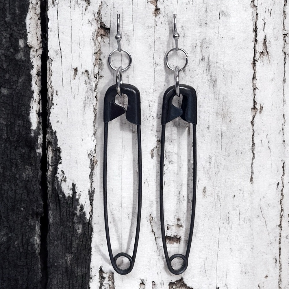 5 For $25💫Long Punk Rock Black Safety Pin Dangles Earrings - Picture 4 of 5